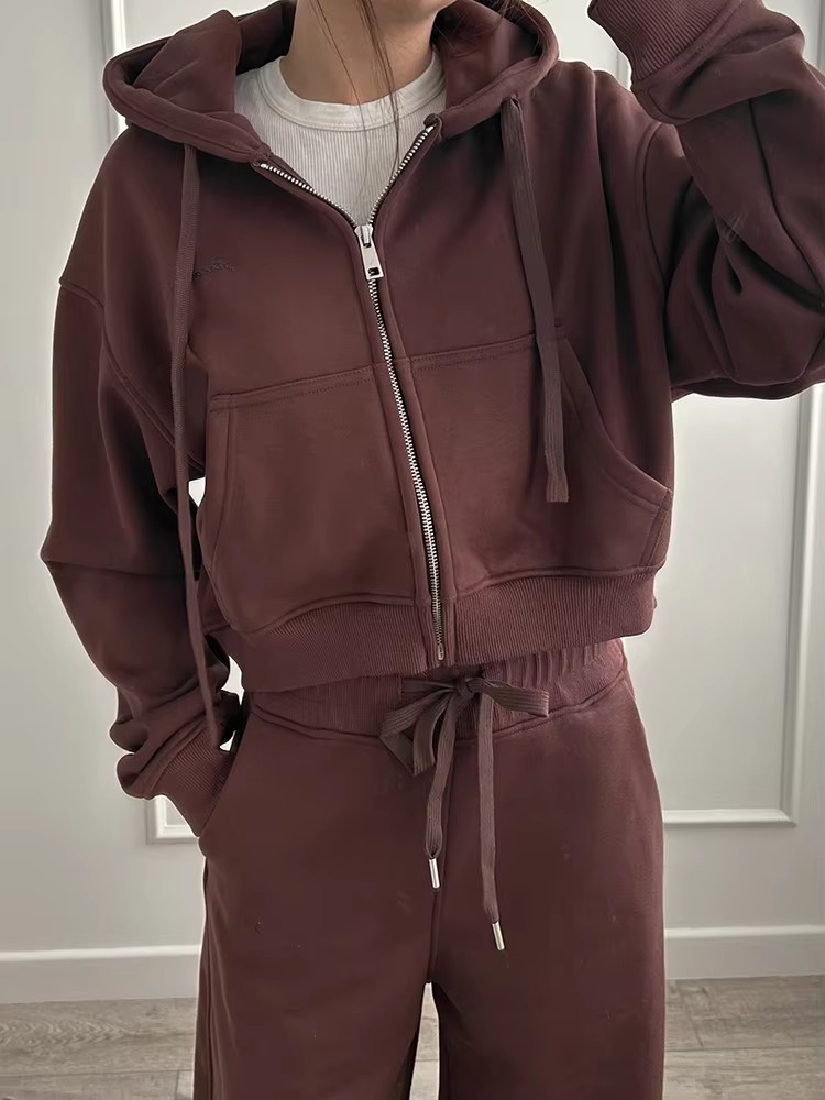 Women’s Fleece Zip Hoodie & Sweatpants Set - Image 4