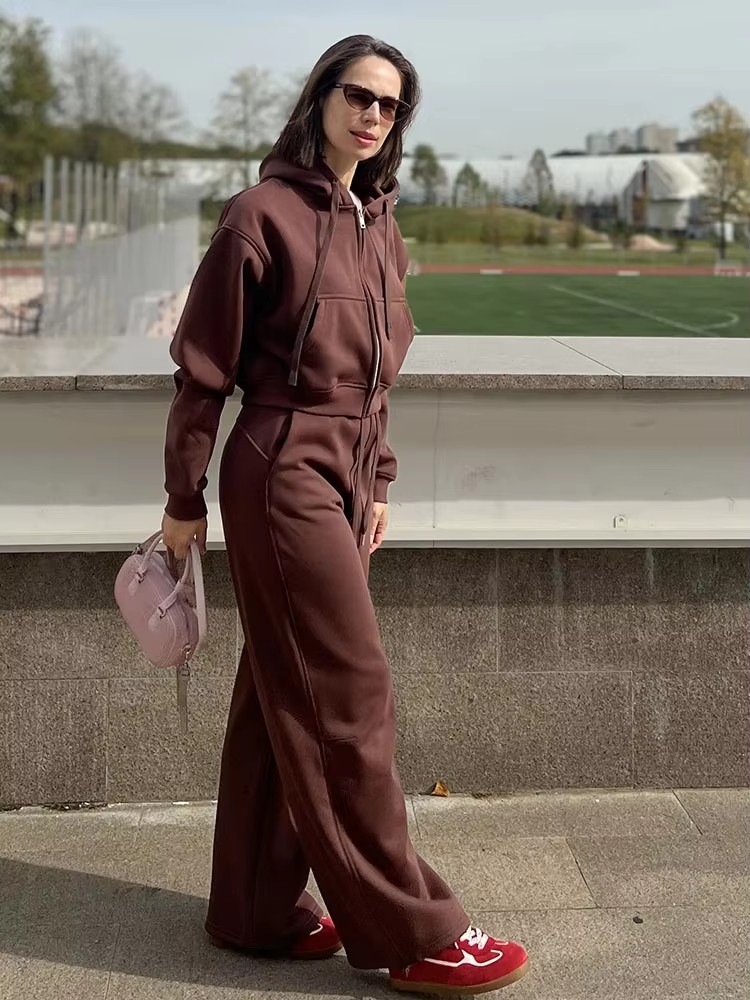 Women’s Fleece Zip Hoodie & Sweatpants Set - Image 2
